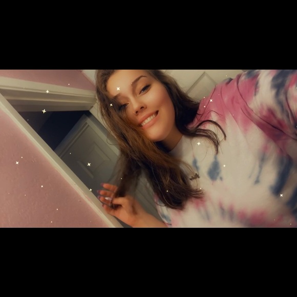 Meet your Posher, Candice - Picture 1 of 1